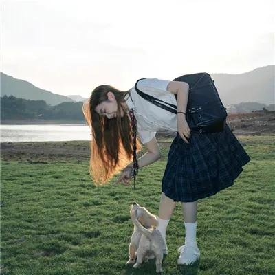 红色八爪女